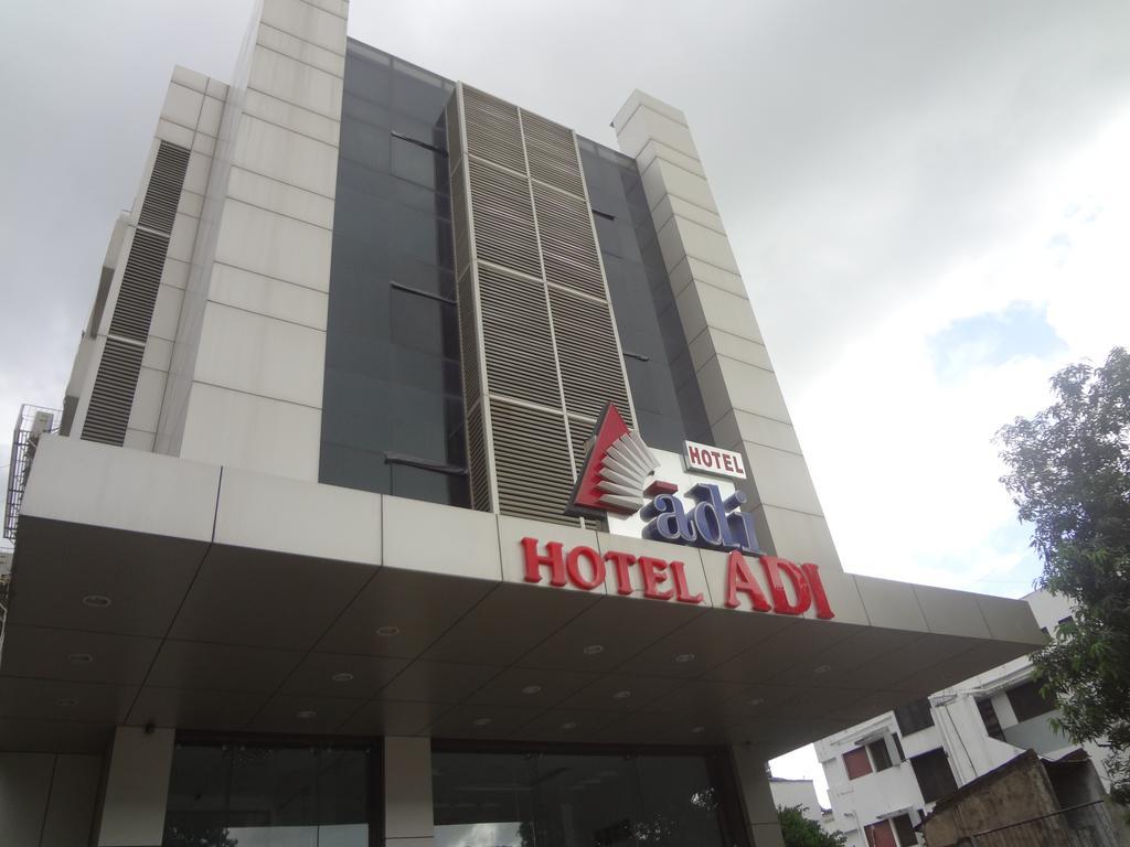 Hotel Adi Nagpur Luaran gambar