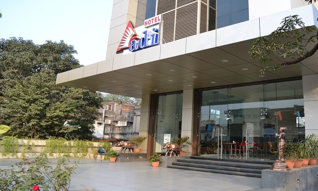Hotel Adi Nagpur Luaran gambar