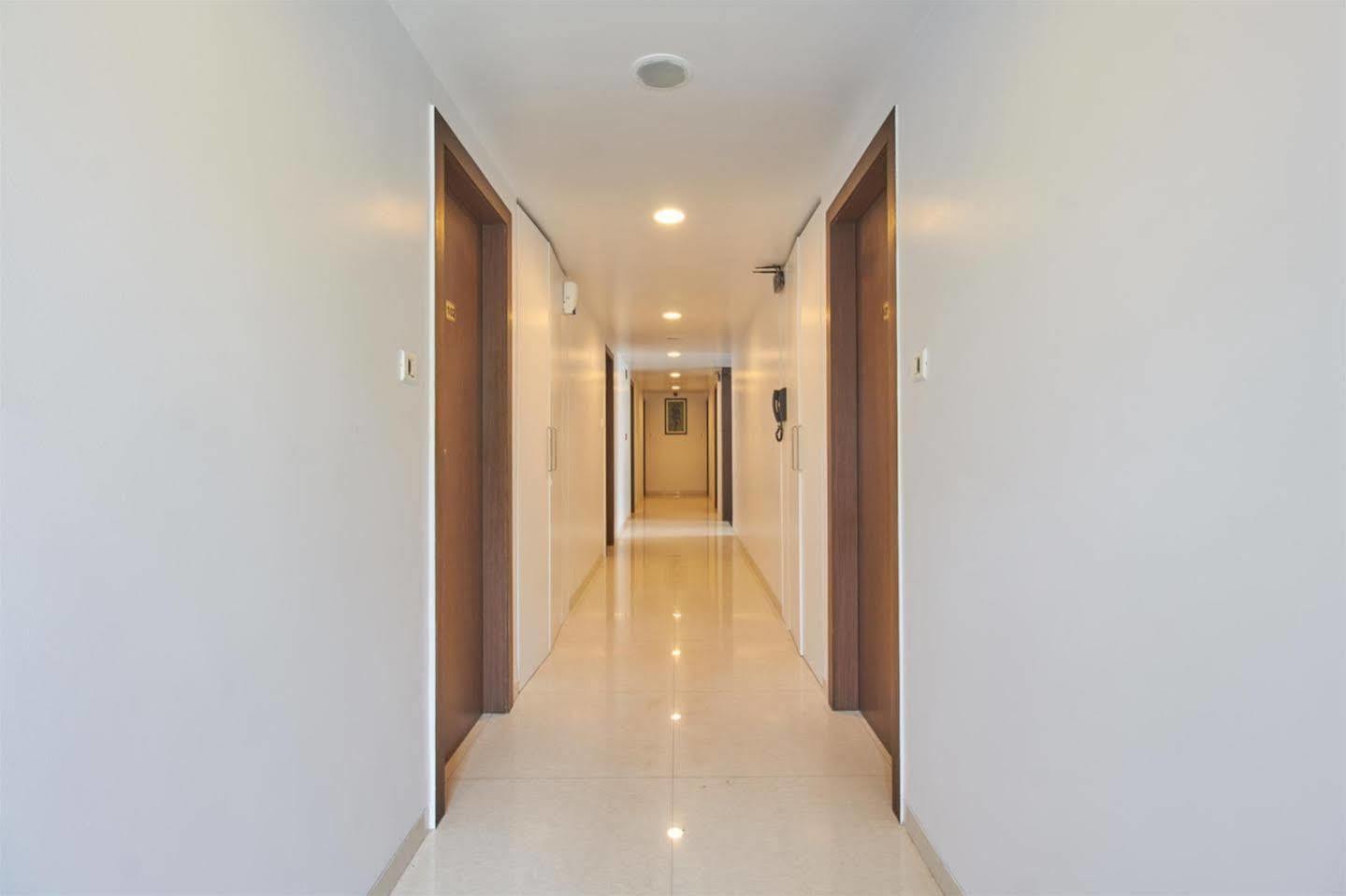 Hotel Adi Nagpur Luaran gambar
